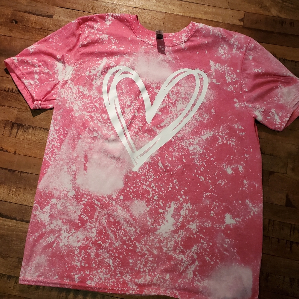 Women's Pink bleached heart tshirt